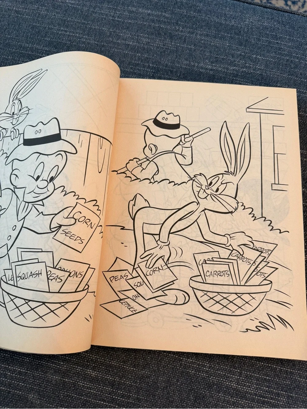 Vintage 1988 Looney Tunes Activity Book Bugs Bunny Daffy Porky Sam